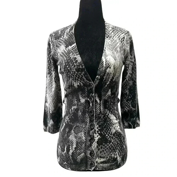 Ricki’s Cardigan Snakeskin Print V-Neck Button Front Fitted 3/4  Sleeves Grey XS - Picture 1 of 15